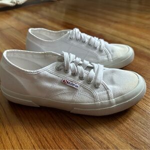 2750 COTU Classic White Sneaker | Superga | 39.5